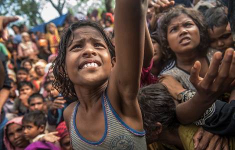 La escuela, la esperanza de los niños refugiados rohingya