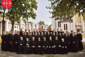 Ayuda a la formación de 48 seminaristas de los Basilios y 4 de los Redentoristas