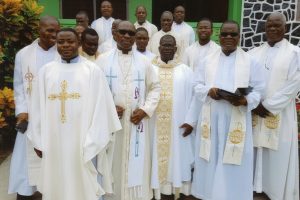 ACN apoya a sacerdotes en Liberia