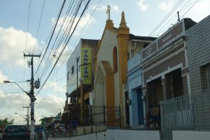 Brasil: Una iglesia parroquial en Camela