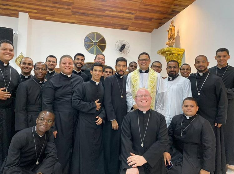 Brasil: Ayuda a la formación de seminaristas