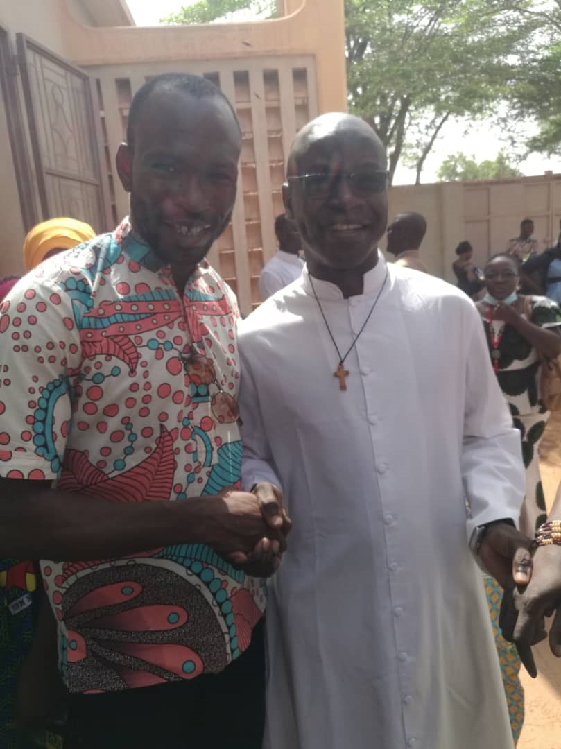 En Malí, sacerdote que fue liberado agradece oraciones
