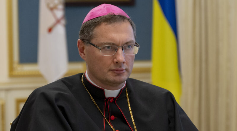Nuncio de Ukraina: “La guerra no es una invención puramente humana, tiene algo del maligno”