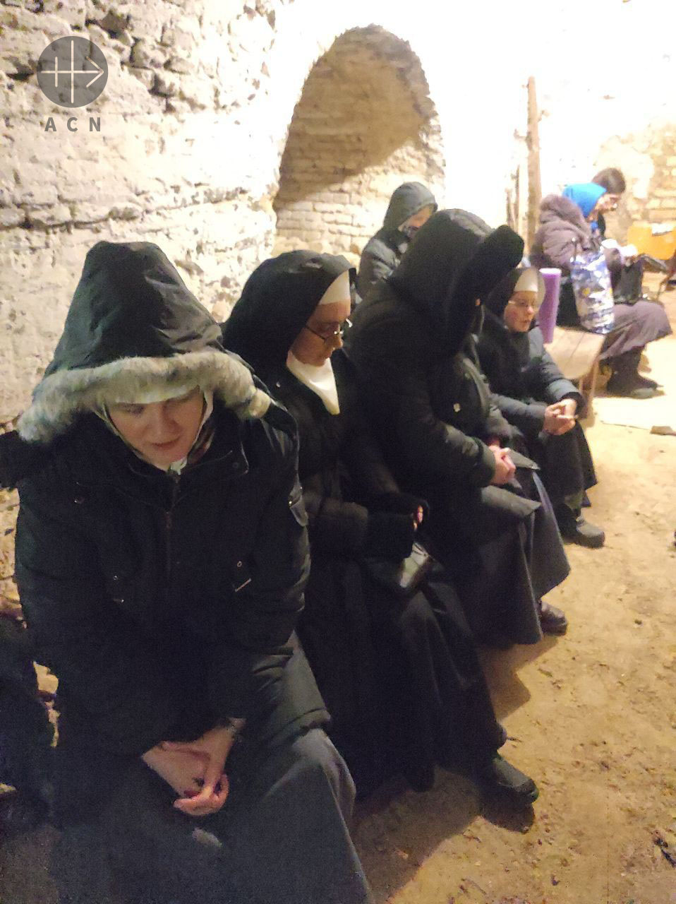 En Ucrania religiosas resguardan a familias en su convento