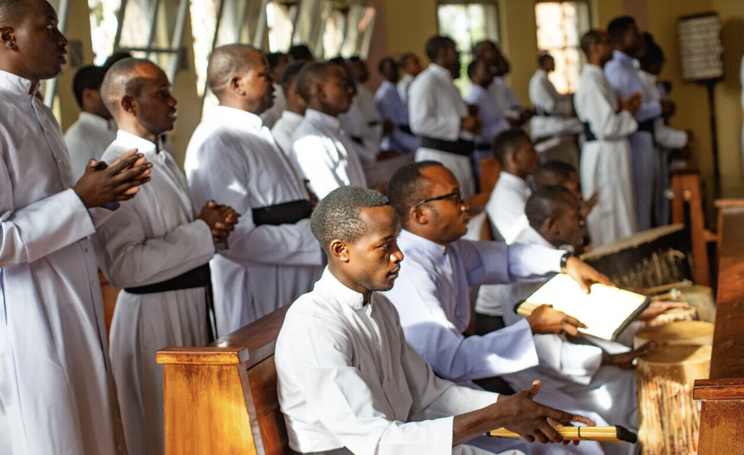 El coro del seminario sacerdotal de San Agustín en Peramiho, Tanzania – ACN