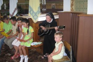 Apoyo a la vida y al apostolado de 54 hermanas en Ucrania