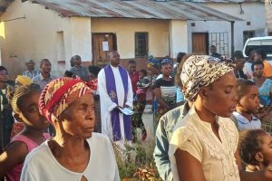 Ayuda para reparar y ampliar una iglesia en Zambia