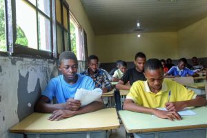 Un vehículo para un seminario en Angola