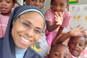 Santo Tomé y Príncipe: Renovación de una casa para una comunidad religiosa