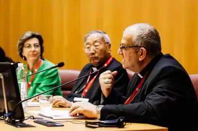 conferencia pública en el auditorio del Pontificio Instituto Patrístico Agostinianum de Roma