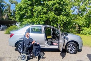 Un vehículo para el transporte de religiosas ancianas y enfermas en Argentina