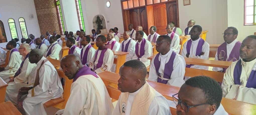 Sacerdotes en retiro, Ruanda