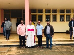 Vehículo para el seminario Cristo Rey en Mozambique.