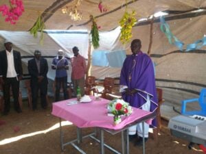 Padre Youhanna Al-Amin de Sudán