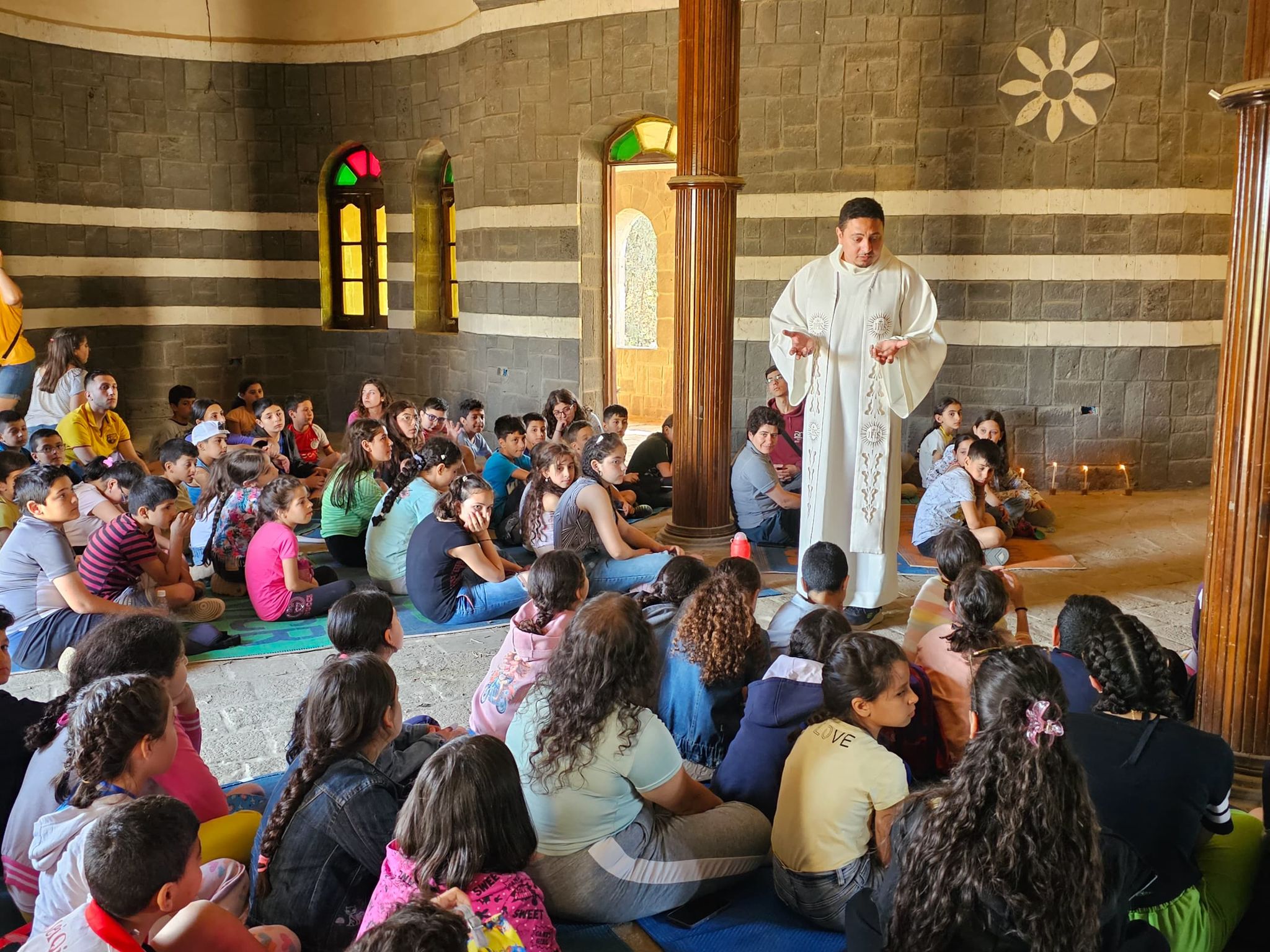 Campamentos de verano para 1790 niños y niñas en Siria, patrocinados por ACN.