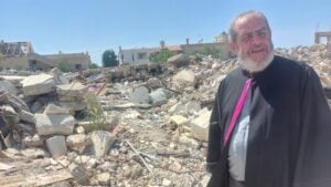 Líbano. El padre Maroun Youssef Ghafari, párroco maronita de Alma el-Chaab, en la frontera con Israel.